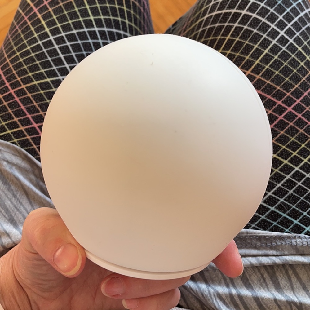 Silicon nightlight, 5” x 4”, multicoloured tap light. Just tap to change colour
